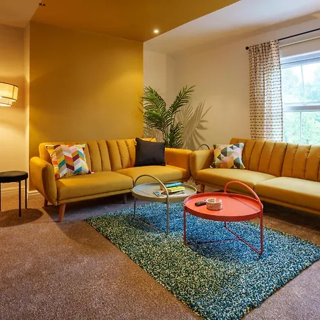 With Airhgt @ Luxe In Harrogate