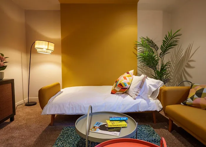 Apartman With Airhgt @ Luxe In *
