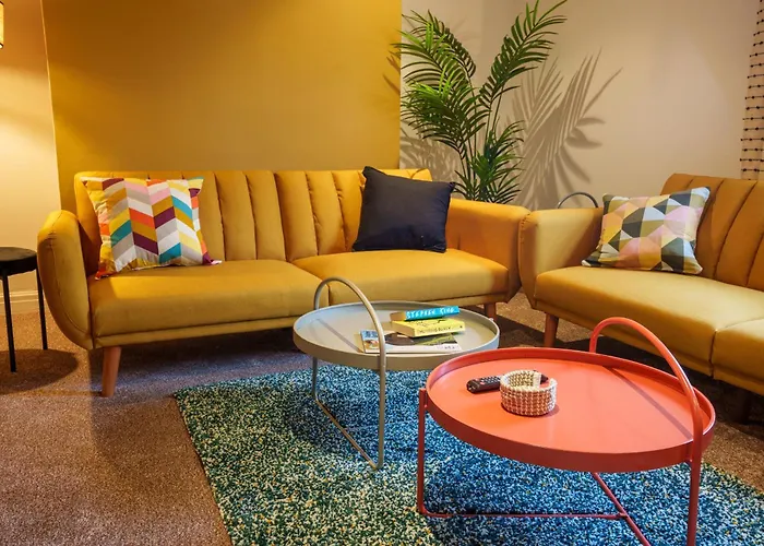 With Airhgt @ Luxe In *