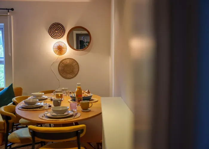 With Airhgt @ Luxe In Apartamento Harrogate