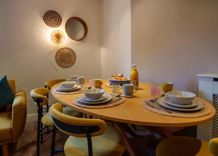 With Airhgt @ Luxe In Apartamento Harrogate