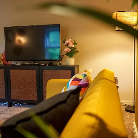 With Airhgt @ Luxe In