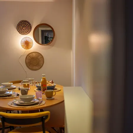 With Airhgt @ Luxe In Διαμέρισμα Χαρογκέιτ