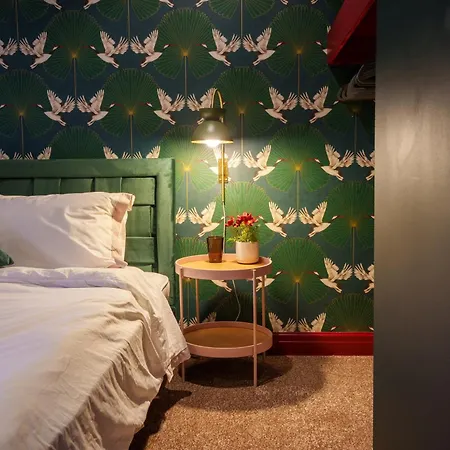 With Airhgt @ Luxe In